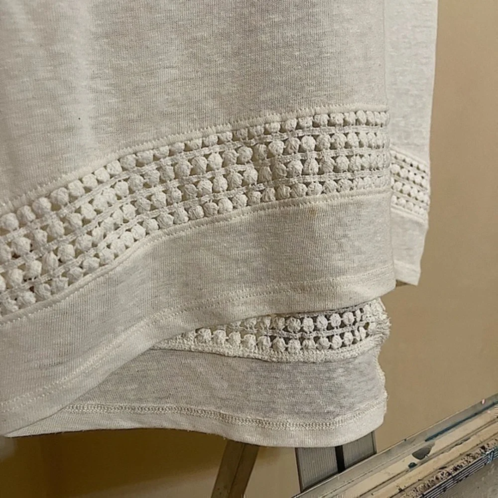 OLD NAVY GIRLS EMBROIDERED TOP